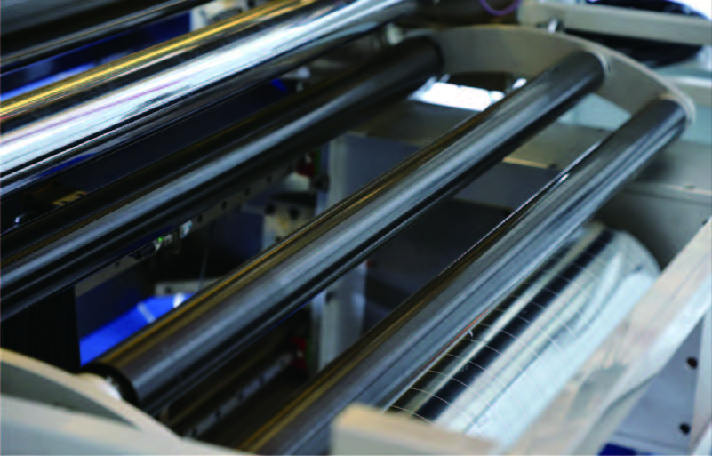 石墨膜分切機(jī)：導(dǎo)熱材料的精準(zhǔn)“外科手術(shù)”